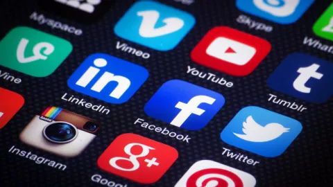 social media 